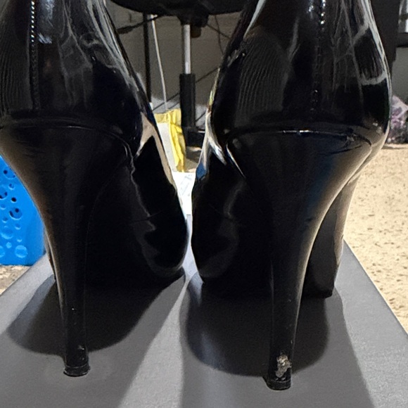 Nine West Glossy Black Peep Toe Heels - Picture 9 of 11